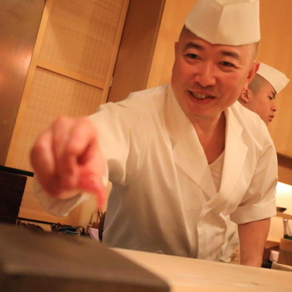 すし 藤森(藤森氏と握り)