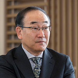 中部大学准教授 桃井治郎